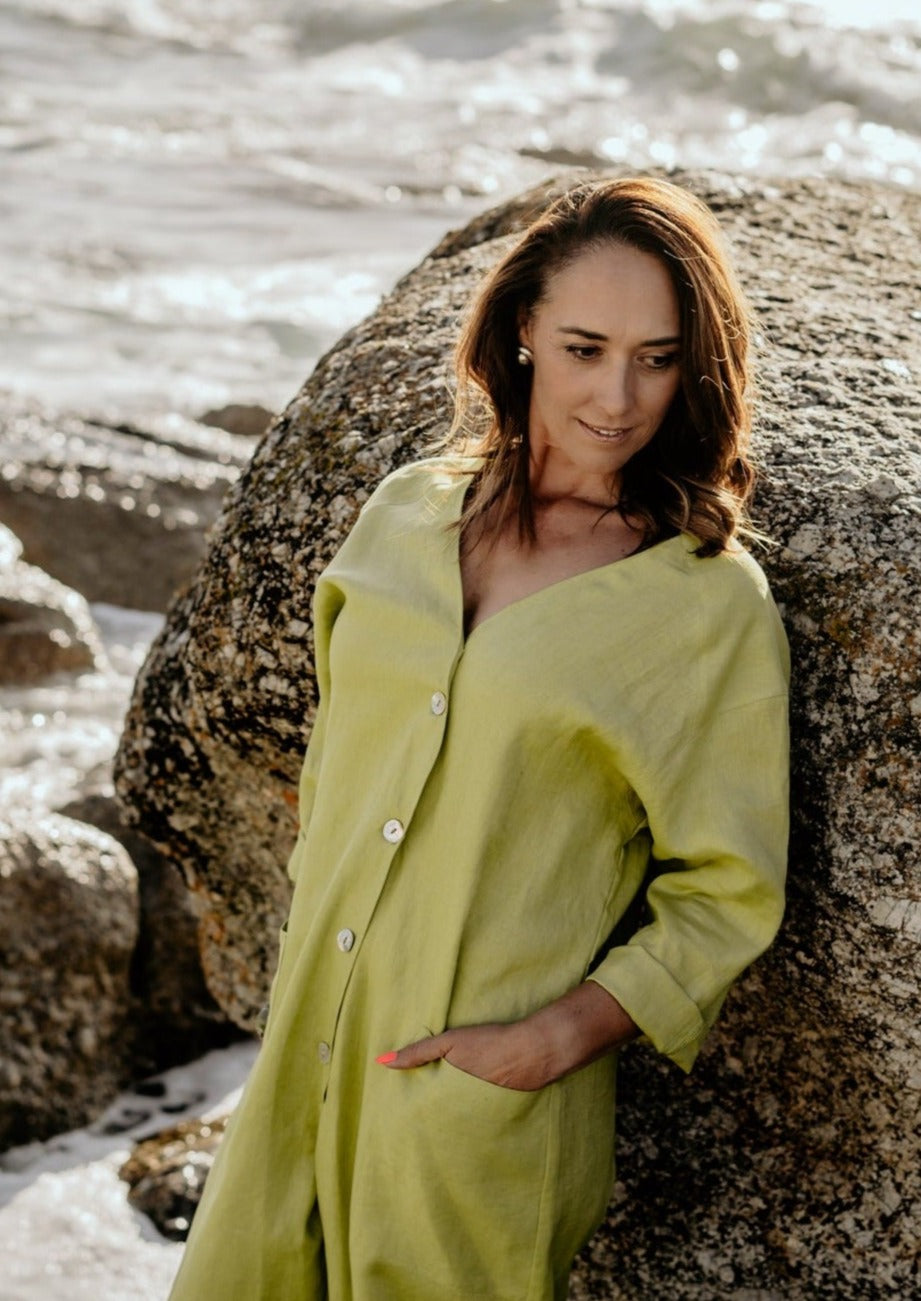 Pure linen jumpsuit in green